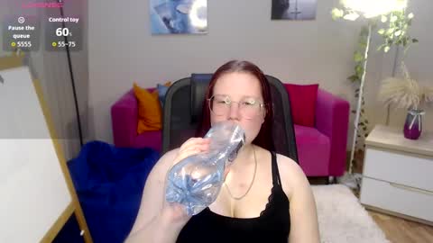 Snapshot of kuri_u chatting on 04.16.26 kuri_u online show from 04.16.26