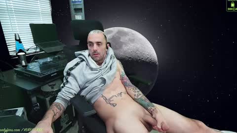 Snapshot of kuruptxxx chatting on 01.24.25 kuruptxxx online show from 01.24.25
