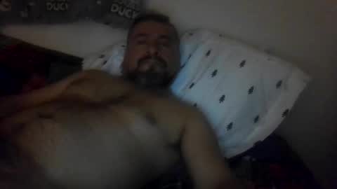 Snapshot of kush40 chatting on 12.14.25 kush40 online show from 12.14.25