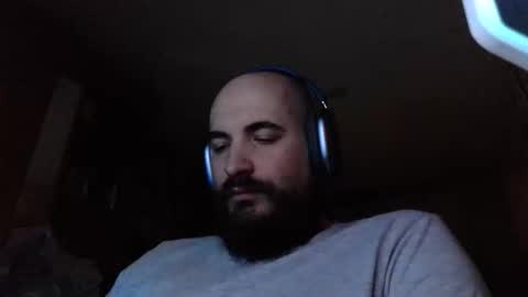 Snapshot of kuzmabig chatting on 11.17.25 kuzmabig online show from 11.17.25