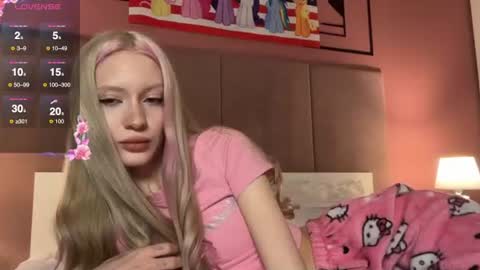 Bella and Alexandra online show from 07.07.26