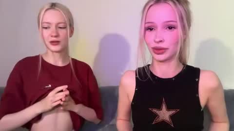 Bella and Alexandra online show from 07.19.26