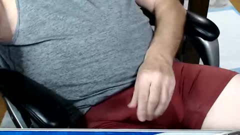 Snapshot of kwib34 chatting on 11.15.25 kwib34 online show from 11.15.25