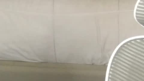 Snapshot of kxaxmichelle chatting on 11.24.25 Kick online show from 11.24.25