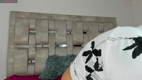 Kyara  online show from 11.27.25