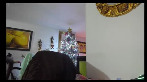 Snapshot of kyhara chatting on 12.19.24 kyhara online show from 12.19.24