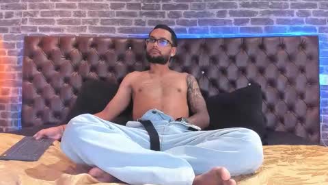 ---kylee--- online show from 03.23.26