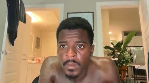 Snapshot of kylekickstand chatting on 11.16.25 Kyle Kickstand online show from 11.16.25