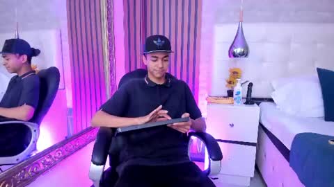 Snapshot of kylepresly chatting on 06.21.26 Kyle online show from 06.21.26