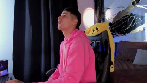 kylesmithx_ online show from 12.15.25