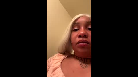 Snapshot of kylie03en chatting on 02.23.26 kylie03en online show from 02.23.26