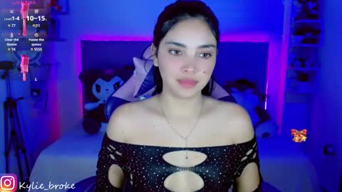 Snapshot of kylie_hottt_ chatting on 01.18.25 k ylie online show from 01.18.25