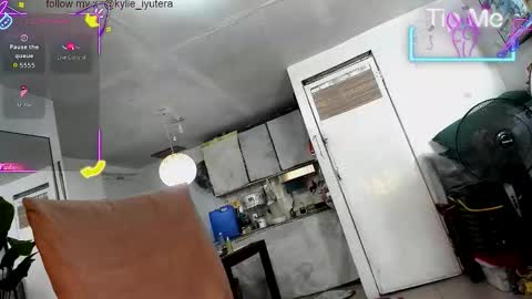 kylie online show from 09.24.25