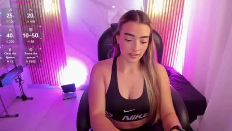  KYLIE  online show from 04.15.26