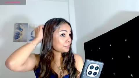 Paola online show from 03.05.26