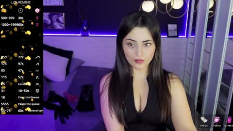 Snapshot of kylie_mellow chatting on 01.29.25 Kylie online show from 01.29.25