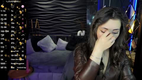 Snapshot of kylie_mellow chatting on 02.03.25 Kylie online show from 02.03.25