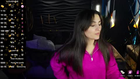 Snapshot of kylie_mellow chatting on 02.07.25 Kylie online show from 02.07.25