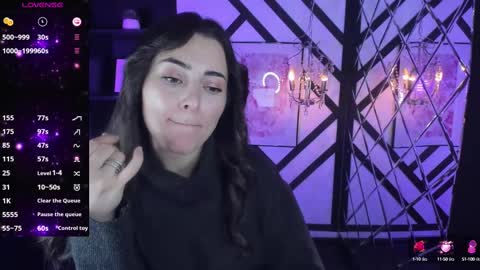 Snapshot of kylie_mellow chatting on 02.17.25 Kylie online show from 02.17.25