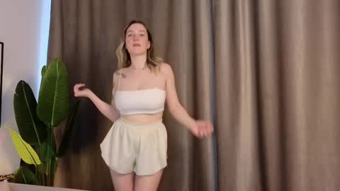 Anna online show from 02.13.25