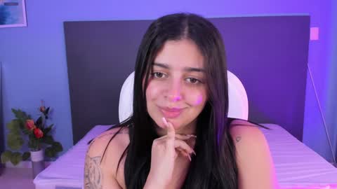 Kylie Reyes  online show from 12.06.24