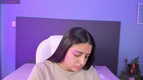 Kylie Reyes  online show from 12.23.24