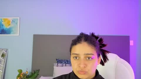 Kylie Reyes  online show from 02.25.25