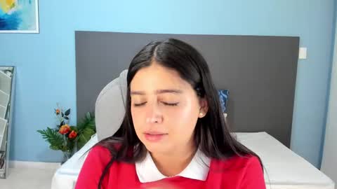 Kylie Reyes  online show from 09.09.25