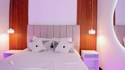 Snapshot of kylie_sofi chatting on 02.09.26 kloe sofia online show from 02.09.26