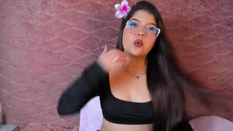 Snapshot of kylie_thompsonn chatting on 02.23.26 kylie_thompsonn online show from 02.23.26