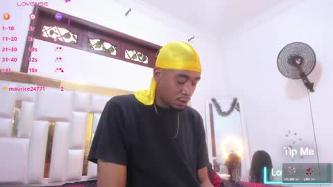 Kaylie And Jhony online show from 12.24.24