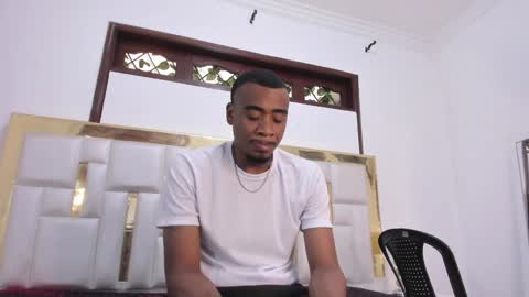 Kaylie And Jhony online show from 01.25.25