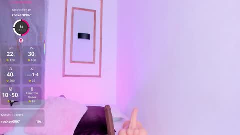 Kylie  online show from 09.13.25