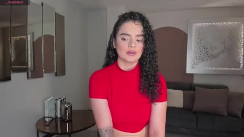 Snapshot of kyliejenkins1 chatting on 11.14.25 Kylie Jenkins online show from 11.14.25