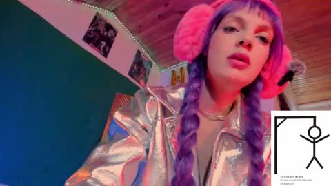 Snapshot of kyliekandy chatting on 09.12.25 online show from 09.12.25