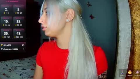 Snapshot of kylieoneadams chatting on 11.27.25 kylie online show from 11.27.25