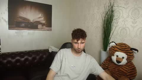 KyloEast online show from 04.27.26