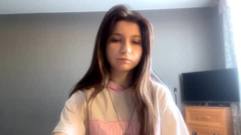 Snapshot of kymberlychimes chatting on 02.17.26 Kary online show from 02.17.26