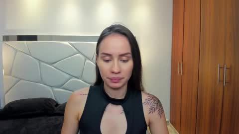 Kymberly online show from 10.15.25