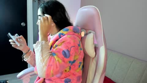 Kym Giraldo online show from 12.09.24