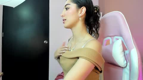 Kym Giraldo online show from 12.30.24