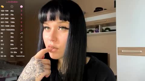 Eva online show from 11.10.25