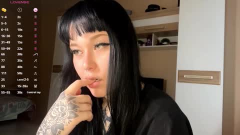 Eva online show from 11.18.25