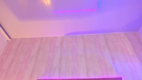 Snapshot of kytty_gatita chatting on 11.27.25 kytty_gatita online show from 11.27.25