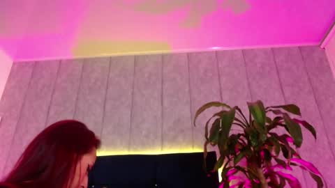 Snapshot of kytty_gatita chatting on 12.16.25 kytty_gatita online show from 12.16.25