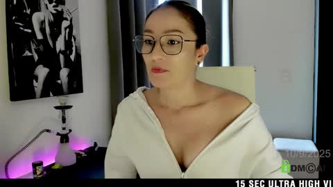 Snapshot of l1ssa_be11a_777 chatting on 10.09.25 LISA online show from 10.09.25