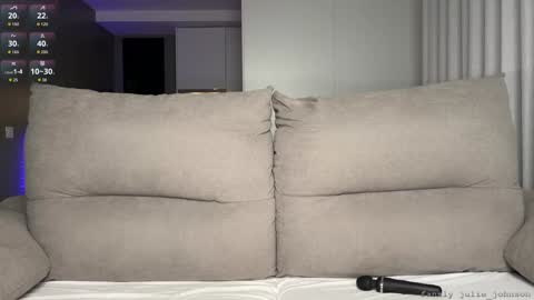 Snapshot of l_0l chatting on 02.14.26 Julie online show from 02.14.26