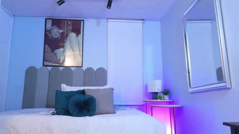 Cris  online show from 01.12.25