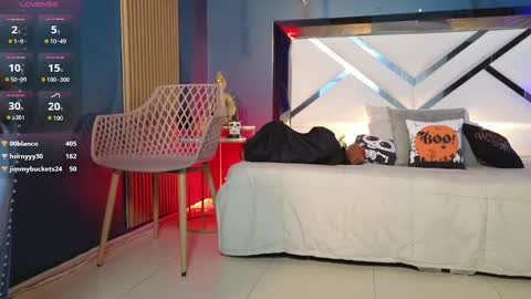 Cris  online show from 10.22.25