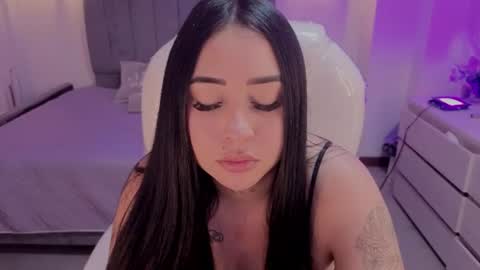  L A R A   online show from 06.22.26